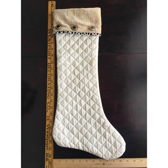 2010 Woof & Poof Ivory Tan White Black Quilted Christmas Stocking 3 Button Cuff - Picture 8 of 9